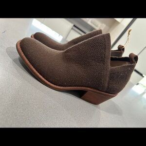 Sofft Rich Brown Ankle Booties
